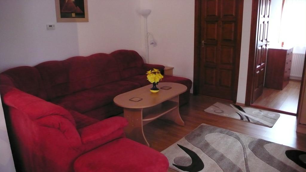 דירות Alsóörs Nyarido Apartman מראה חיצוני תמונה