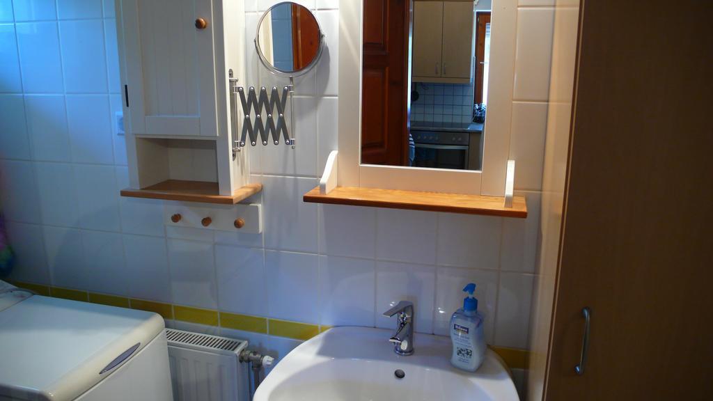 דירות Alsóörs Nyarido Apartman מראה חיצוני תמונה
